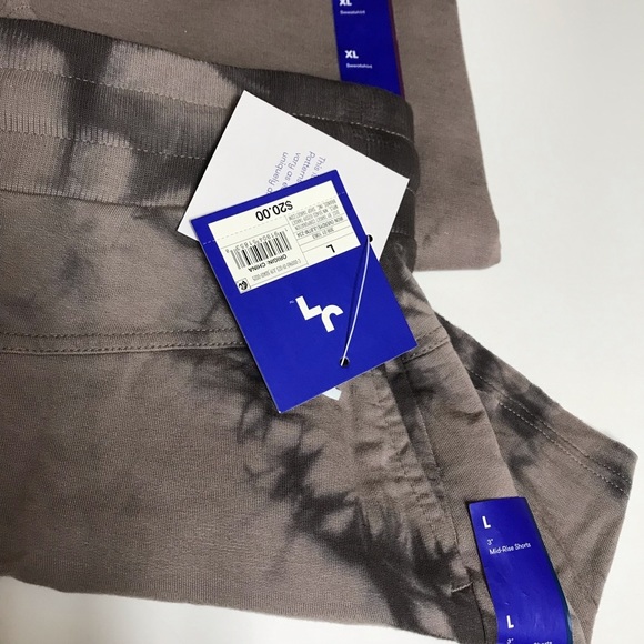 JoyLab Sweatshirt & matching Sweatshorts - Picture 5 of 14